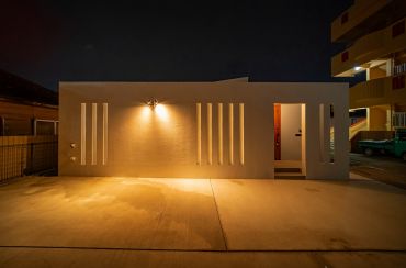 『中庭とつながる、開放感あふれる平屋』 アイキャッチ画像